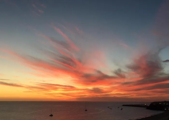 Maritim Und Modern Eingerichtete By Interhome * Ла-Паред